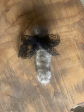Load image into Gallery viewer, Pet memorial cat paw
