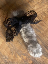 Load image into Gallery viewer, Pet memorial cat paw
