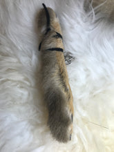 Load image into Gallery viewer, Hare paws large
