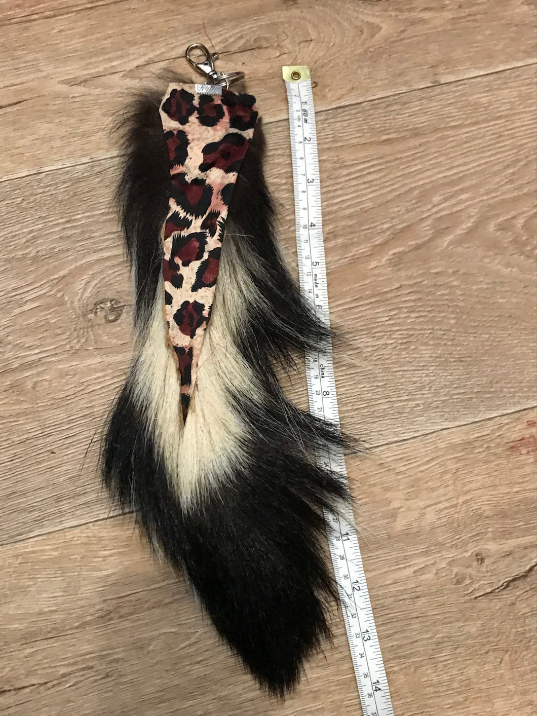 Skunk tail